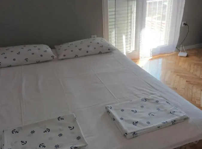 アパート Olga ビオグラード・ナ・モル